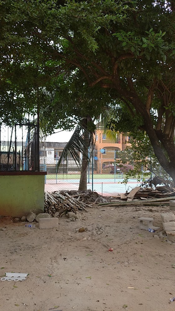 Onitsha Estate Recreation Center photo 2